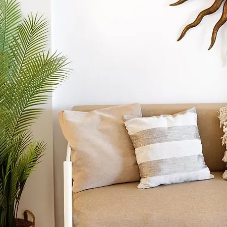 Lovely Seaside Apartments, Walking Distance To The & Amenities! Apartment Panormos (Crete)
