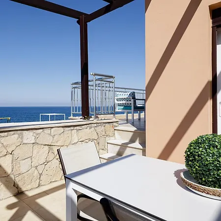 Apartment Lovely Seaside Apartments, Walking Distance To The & Amenities! Panormos (Crete)