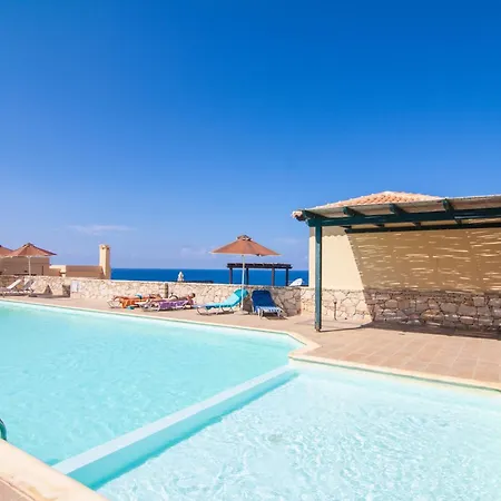 Apartment Lovely Seaside Apartments, Walking Distance To The & Amenities! *